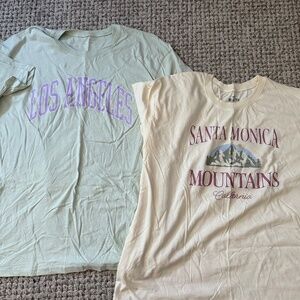 2 - Hollister Tshirts